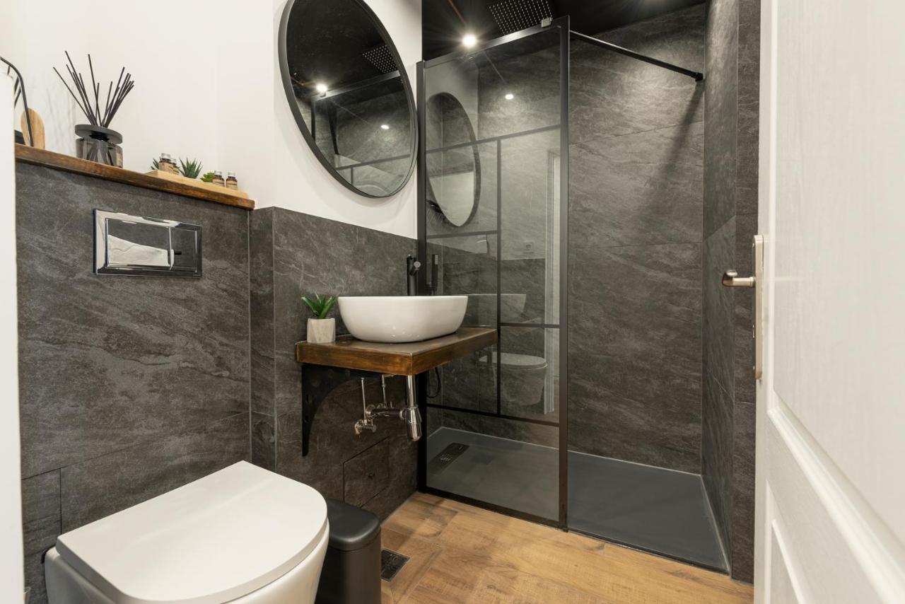 Moon Apartments Cluj-Napoca Buitenkant foto